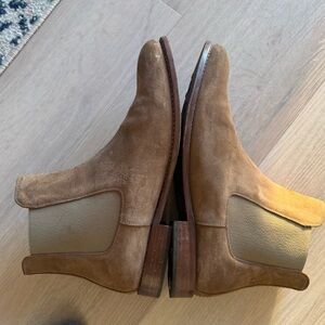 Men's Suede Chelsea Boots in Brown